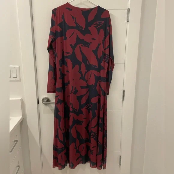 Patterned Maxi Dress - Picture 3 of 4